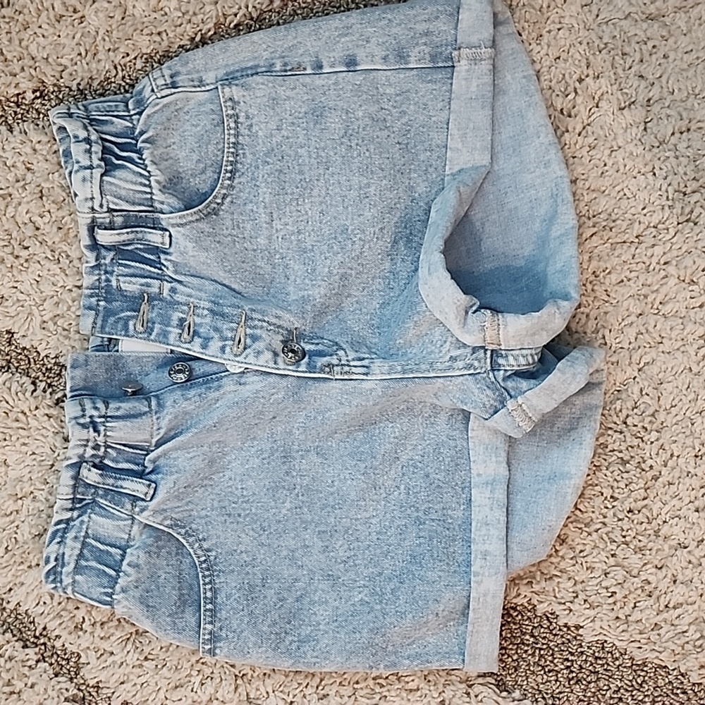 Shein size L paperbag style light wash Denim shorts. Brand new